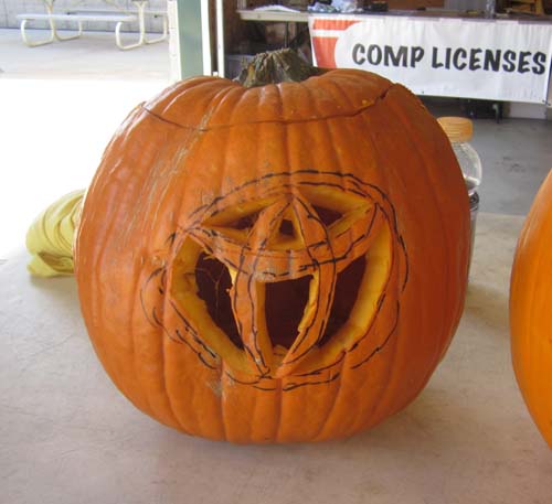 lc10-pumpkin-toyota-600px