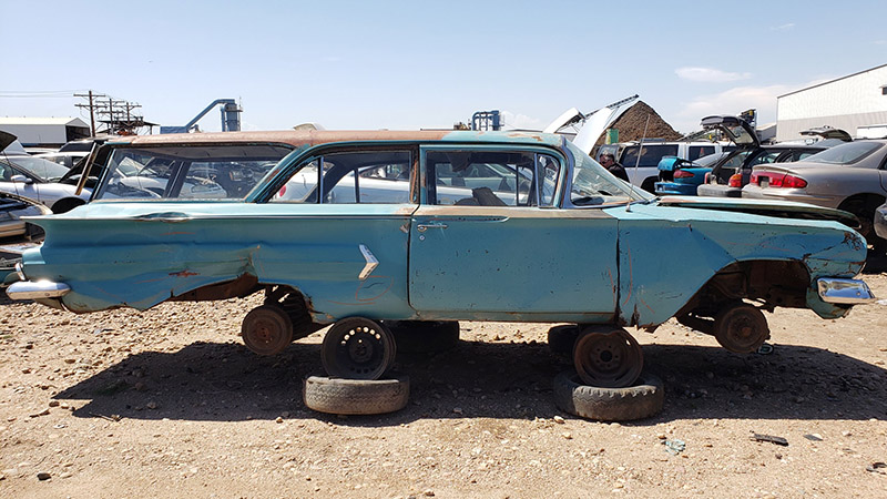 1960-chevrolet-biscayne-in-colorado-wrecking-yard-photo-by-murilee-martin